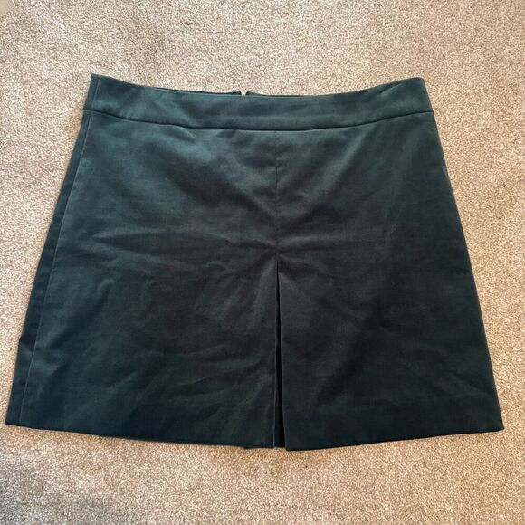 J. Crew Women's Green Velvet Pleated Mini Skirt Size 14 - Picture 1 of 11
